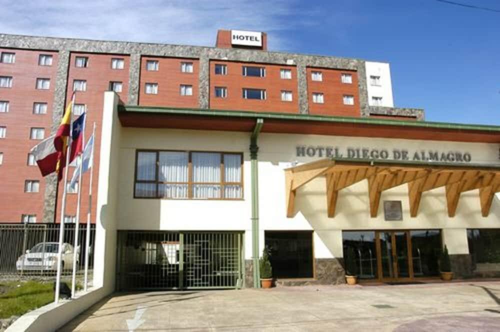 Hotel Diego De Almagro Пуэрто-Монт Экстерьер фото